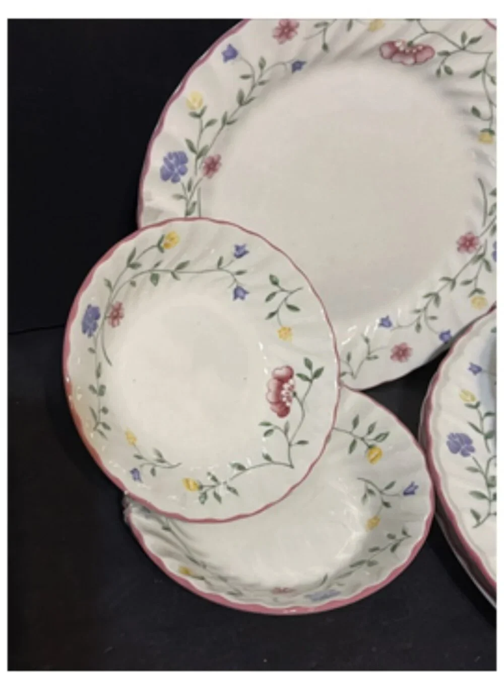 Vintage Johnson Brothers Summer Chintz Lot of 13 Pieces (Plates & Bowls) England